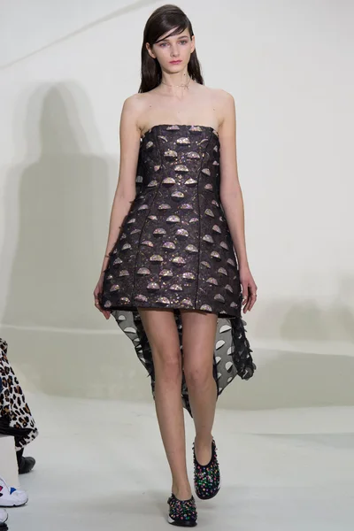 Look 23